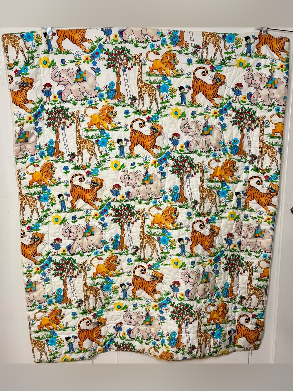 Vintage 60s Kitschy Animal Jungle Theme Cotton Quilt Blanket 40 x 50”